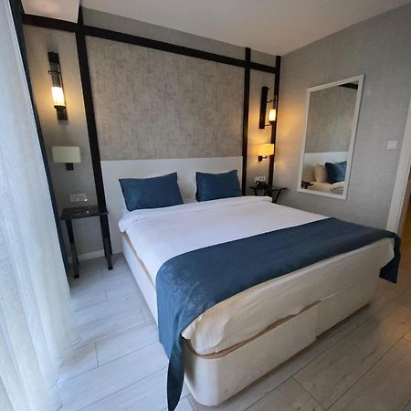 Gardenya Suite Hotel ทรับซอน ภายนอก รูปภาพ