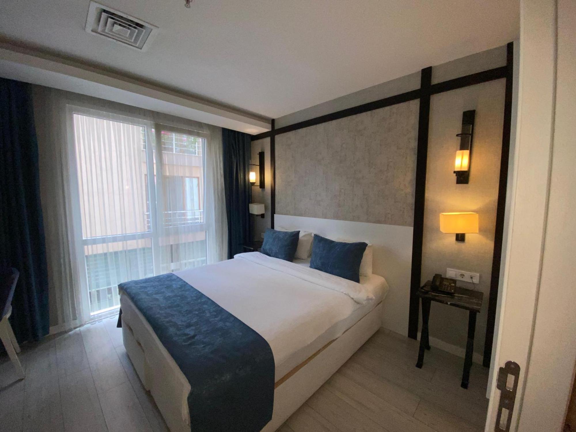Gardenya Suite Hotel ทรับซอน ภายนอก รูปภาพ