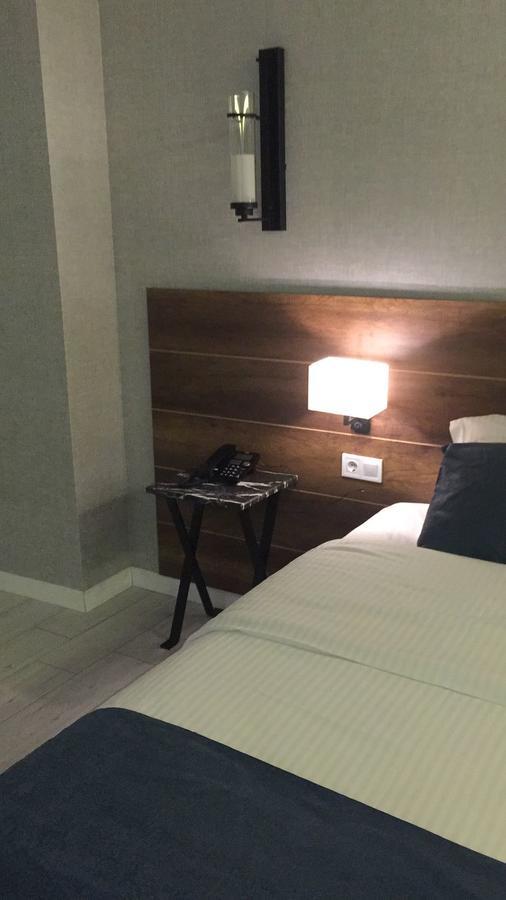 Gardenya Suite Hotel ทรับซอน ภายนอก รูปภาพ