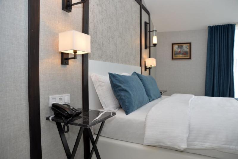 Gardenya Suite Hotel ทรับซอน ภายนอก รูปภาพ